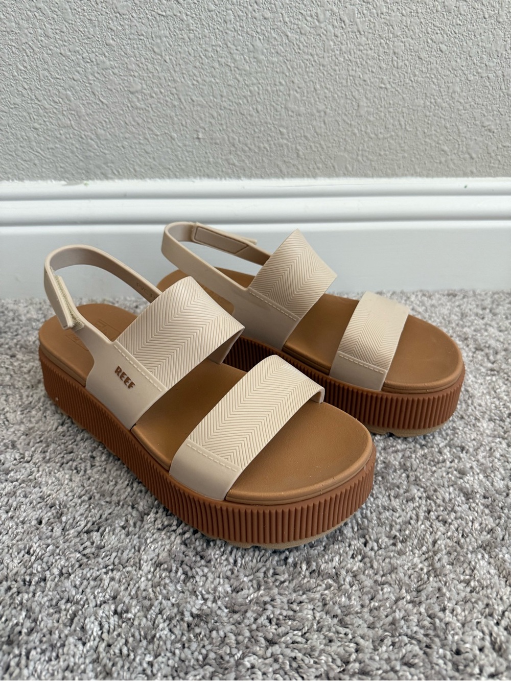 Reef Women’s Water Vista Higher Platform Sandals